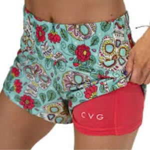 CVG Day Dream Skull Shorts Size M